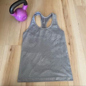 New Balance workout tank size small
